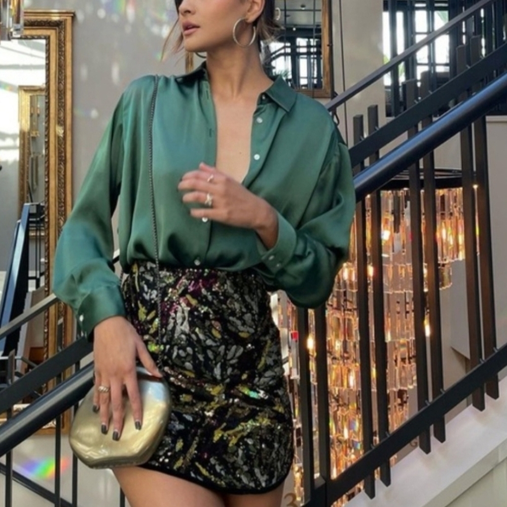 Zara Bloggers Fave Multicolor Sequin Asymmetrical Mini Skirt XS - Picture 4 of 5
